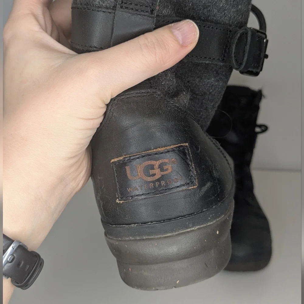 UGG Kesey lace-up waterproof boot - w's size 9 black/grey - Picture 5 of 10
